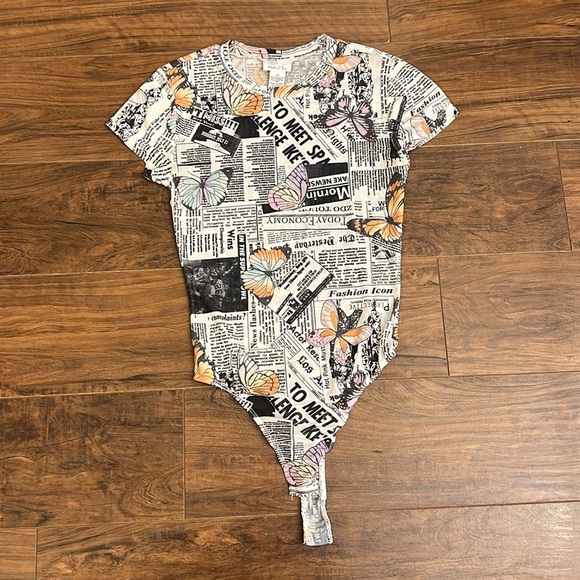 White Black Color Butterfly Newspaper Print Bodysuit by Rue 21, Sz. XS. - Picture 5 of 8